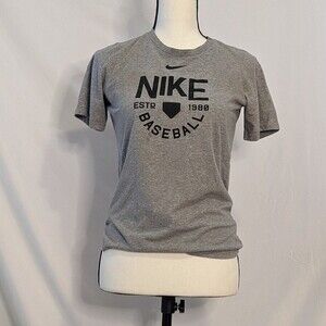EUC - Nike Baseball T Shirt - Boys L/ Women's XS